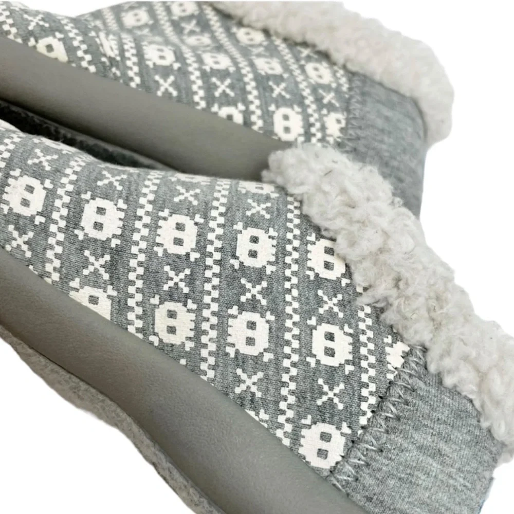 TOMS Grey Jersey Skulls Slipper